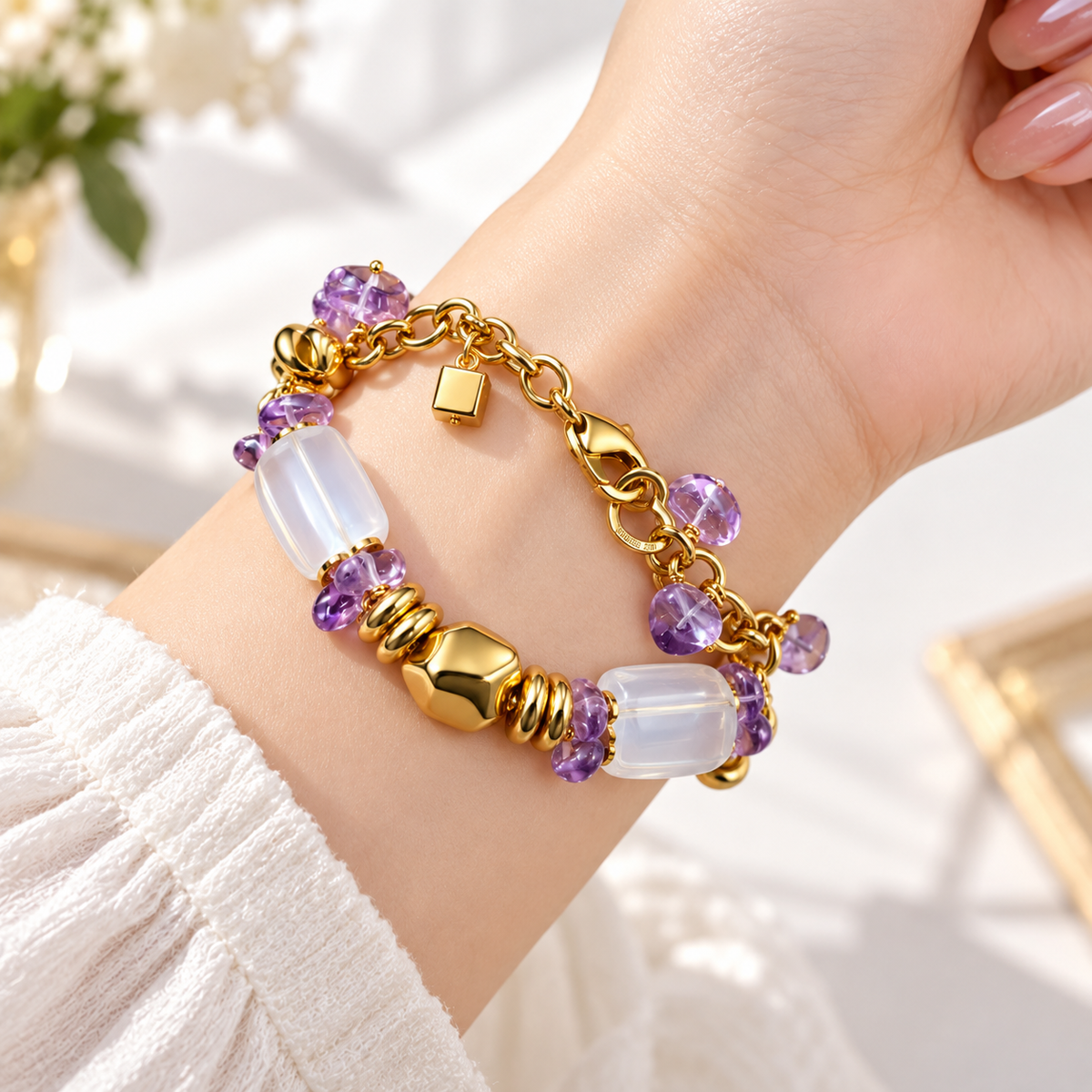 Gold-plated amethyst vintage-style bracelet