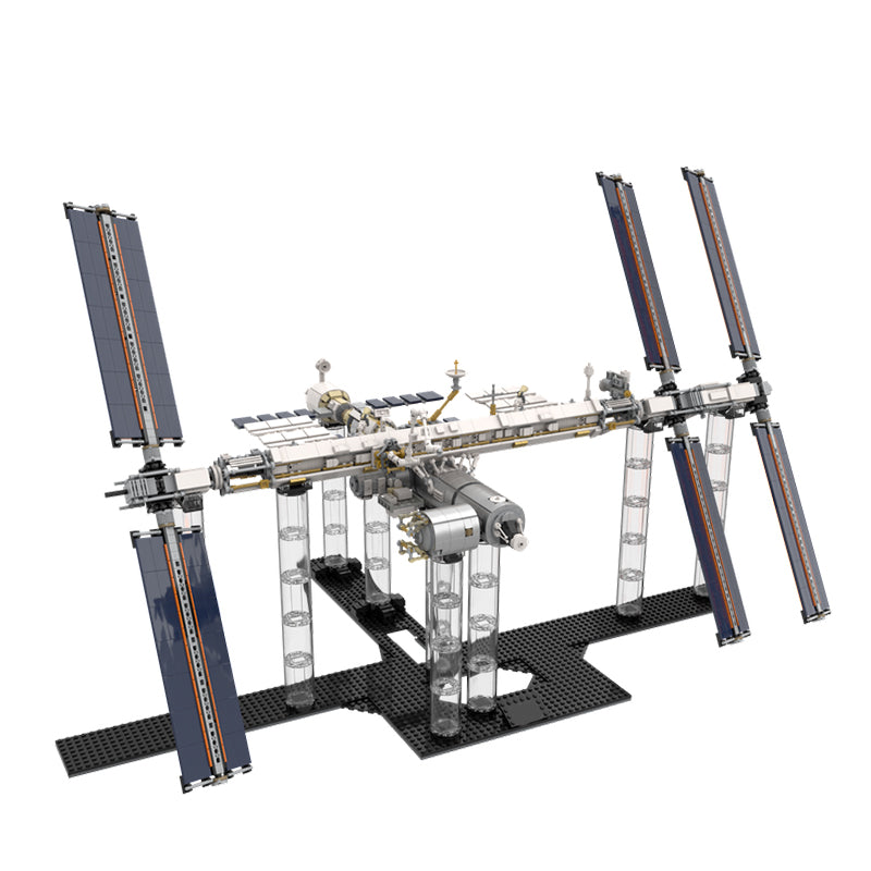 MOC 93305 International Space Station - 1:110 Scale - Historical Timeline 2021