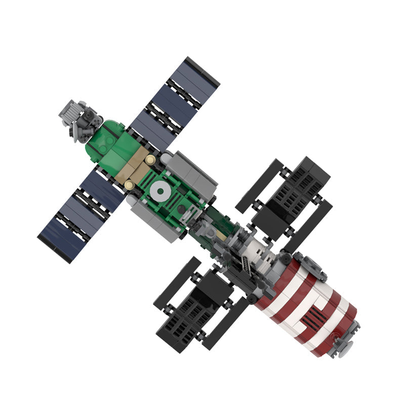 MOC 74674 Soviet Space Station