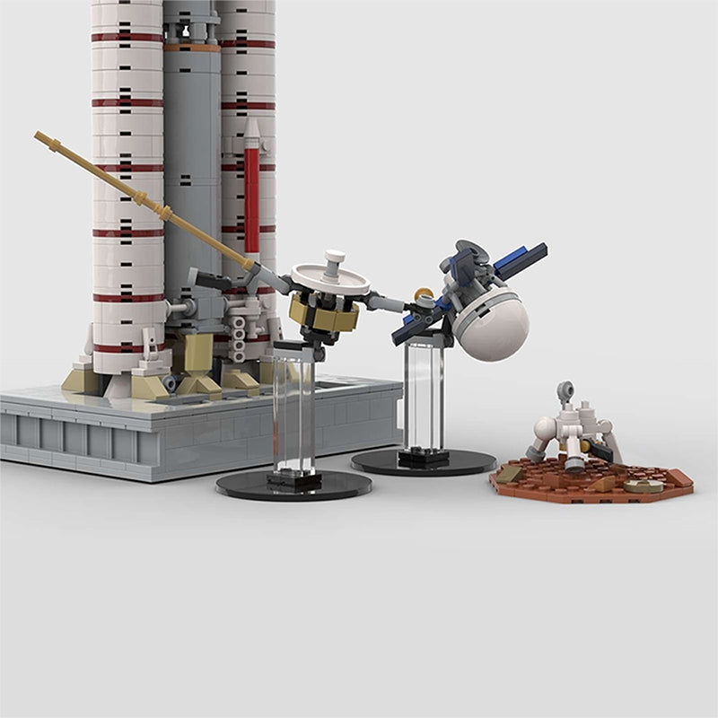 MOC 61281 Titan IIIE Centaur 1/110 Scale
